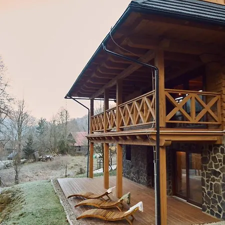 Drevenice Kaskady Velka Raca * Oscadnica